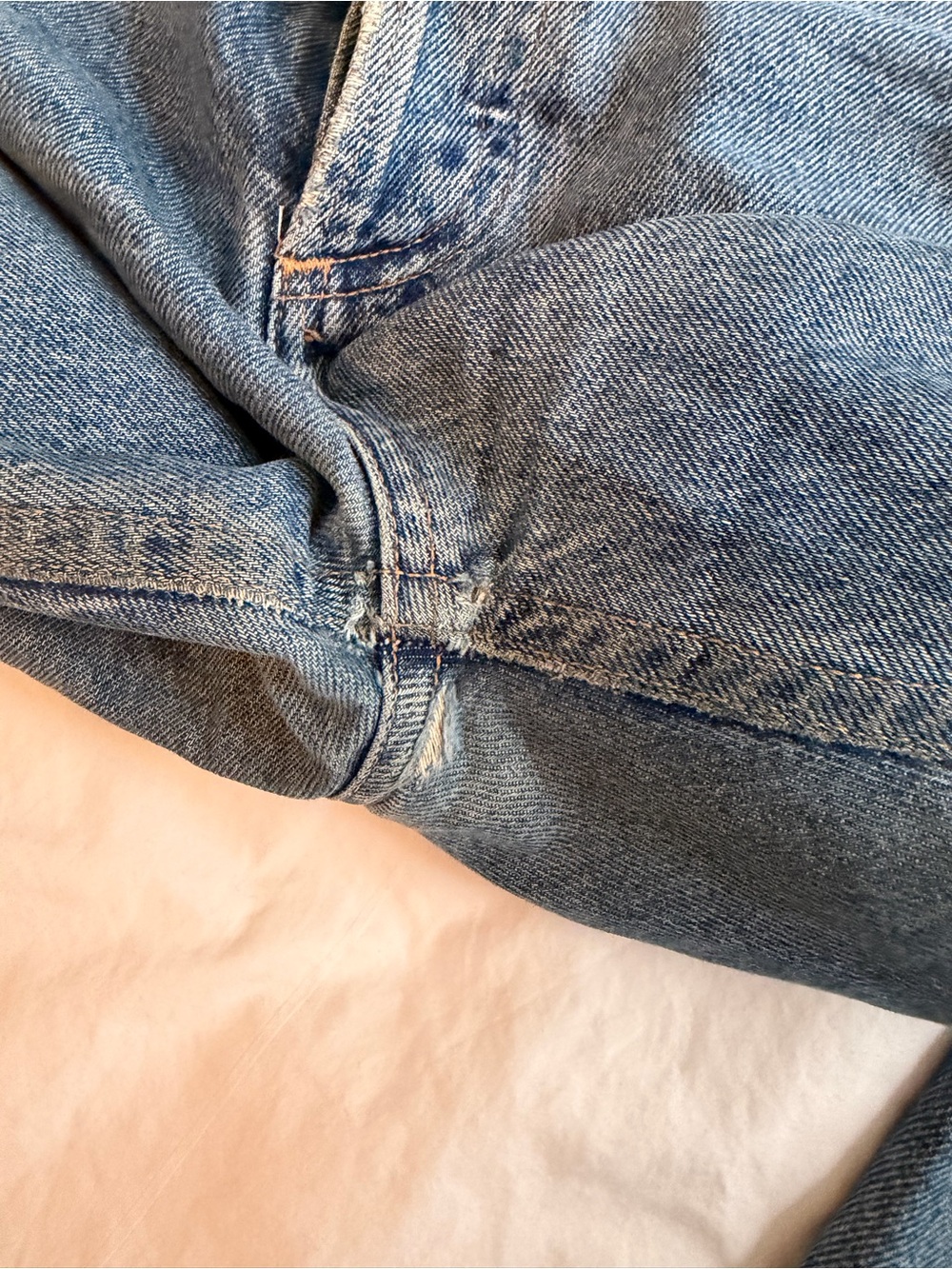 Agolde High Rise Distressed Jeans - Picture 11 of 11